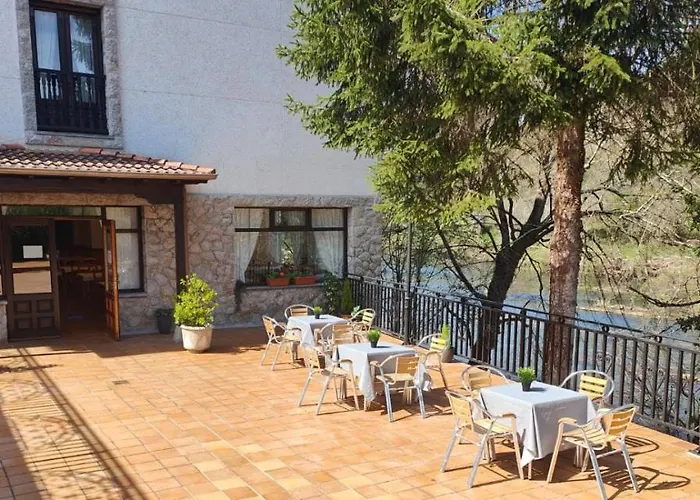Hotel Capitán La Vega de los Caseros