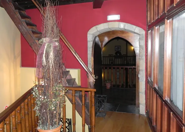 Hotel Castillo Valdés Salas