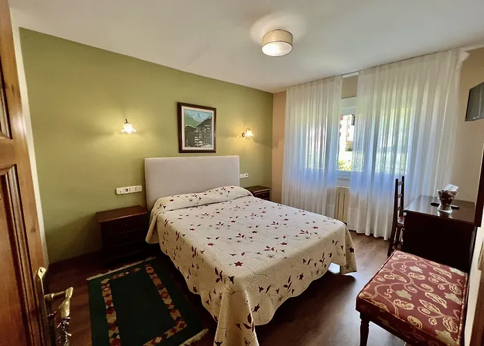 Hotel La Rivera Arenas De Cabrales