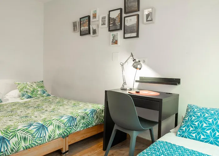 Bed and Breakfast Life Magenta Gijón
