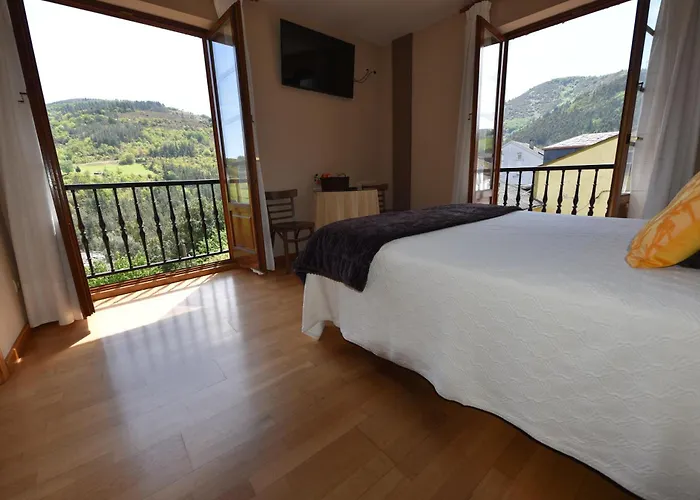 Hotel Restaurante Casa Petronila Taramundi