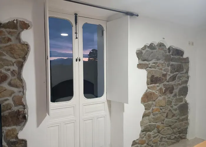 Hotel Rural El Nuevo Semellon Aceptamos Mascotas La Llama