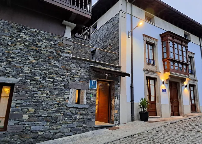 Hotel Casona El Gurugu Luarca