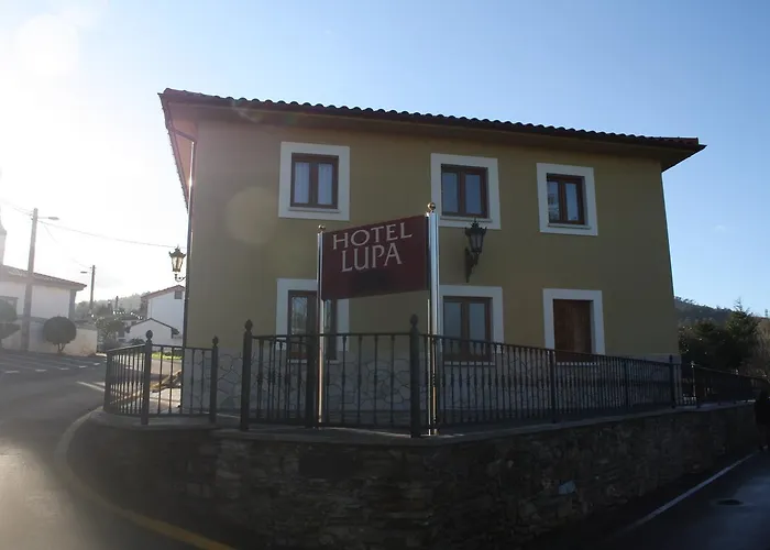 Hotel Lupa San Juan de Pinera